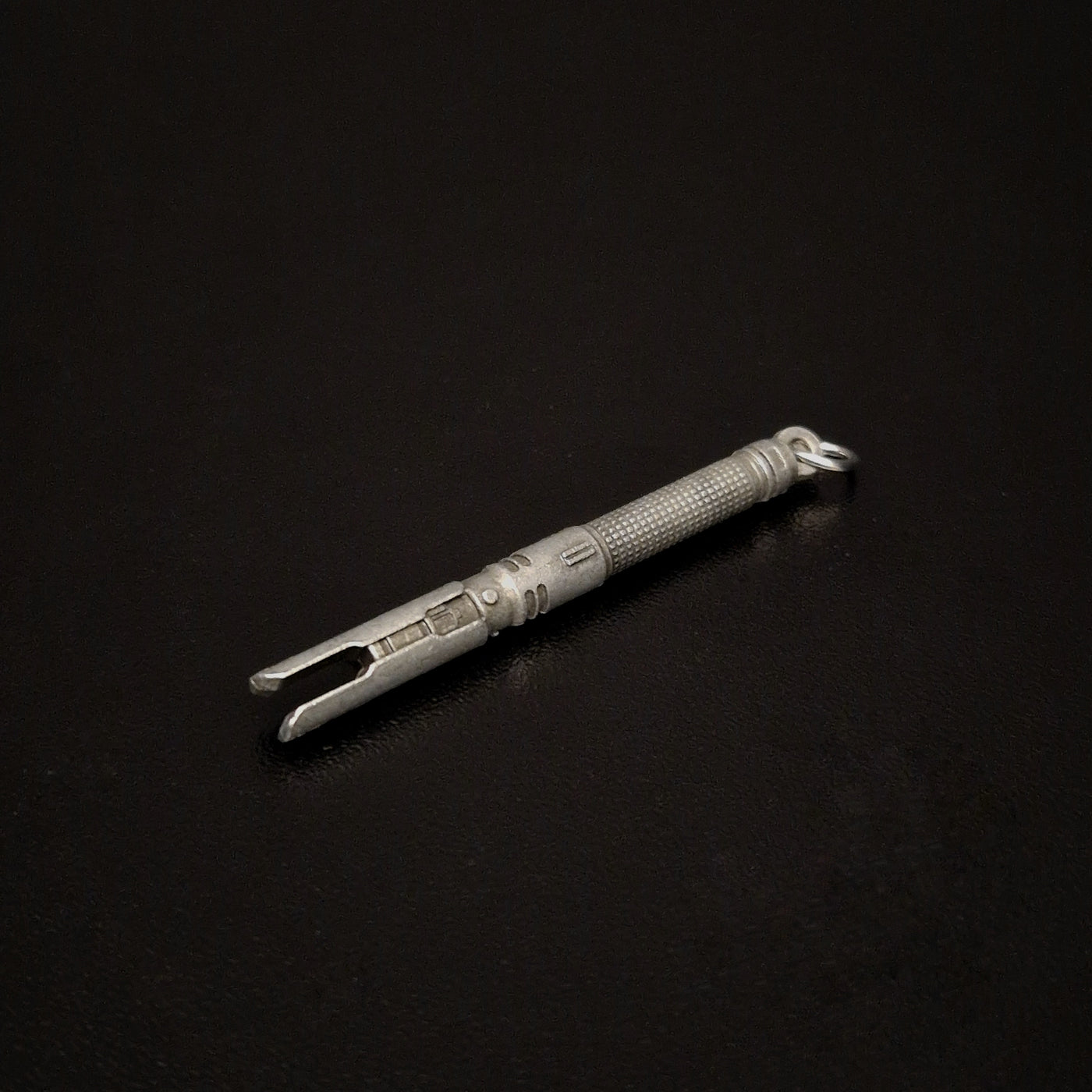 Saber Hanger & Ketting