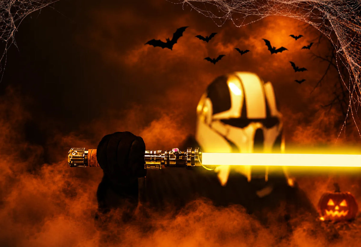 KenJo lightsaber met Halloween-mist, spinnenwebben en vleermuizen